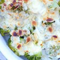 Serveersuggestie Broccoli met geitenkaas en crème fraîche