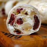 Serveersuggestie Wraps met cranberry, feta en walnoot